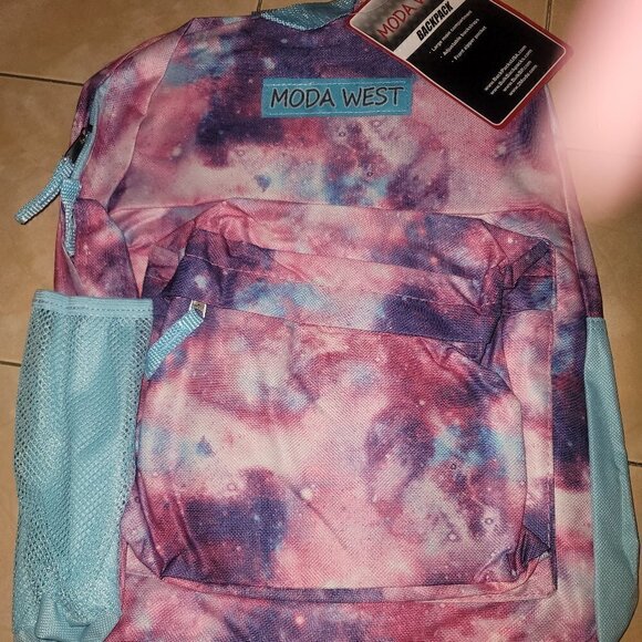 Backpack & School Kit - Picture 1 of 3